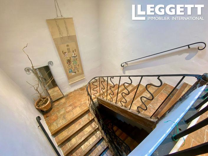 Image No.7-5 Bed House for sale