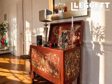 ahr0chm6ly9jzg4uagvzdglhlmltbw8vaw1hz2uvvevom