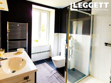 ahr0chm6ly9jzg4uagvzdglhlmltbw8vaw1hz2uvvevom