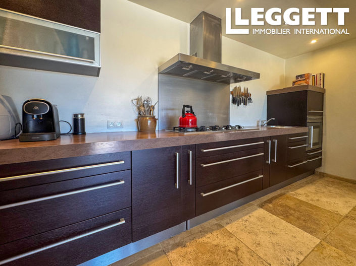 Image No.9-3 Bed House for sale