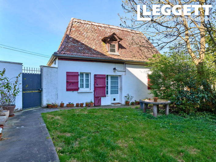 Image No.10-8 Bed House for sale