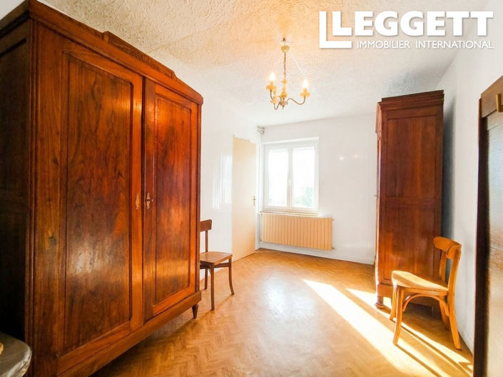 Image No.4-4 Bed House for sale