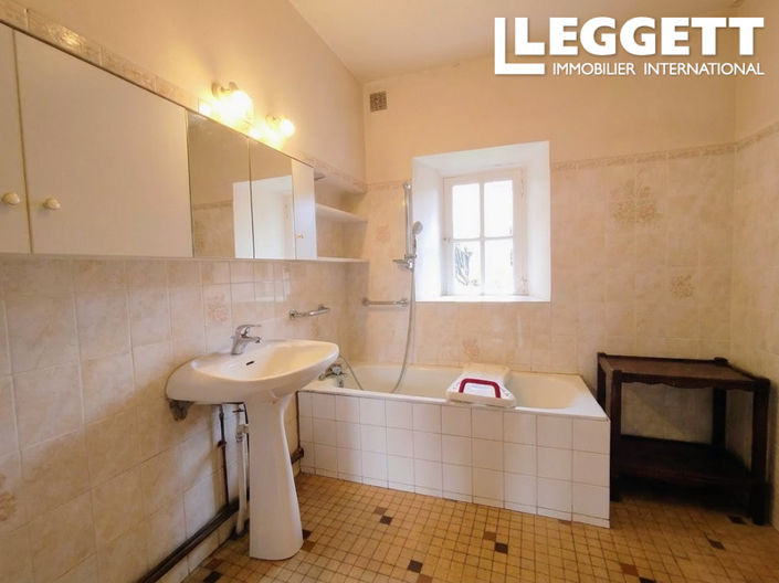 Image No.8-4 Bed House for sale