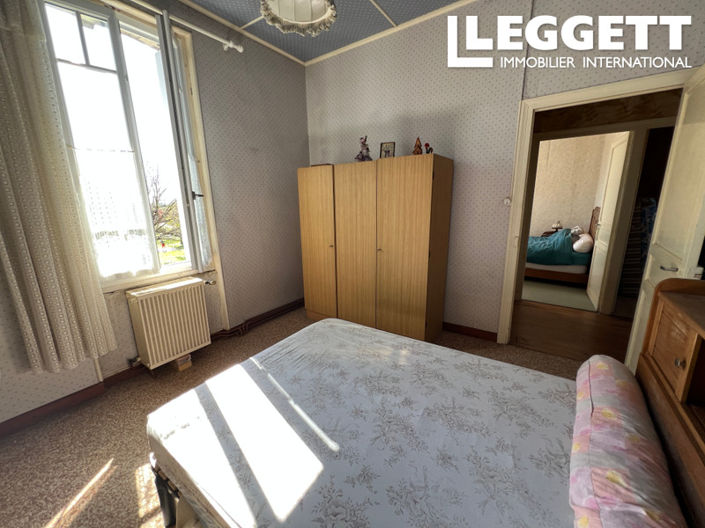 Image No.6-4 Bed House for sale