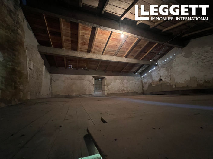 Image No.8-4 Bed House for sale