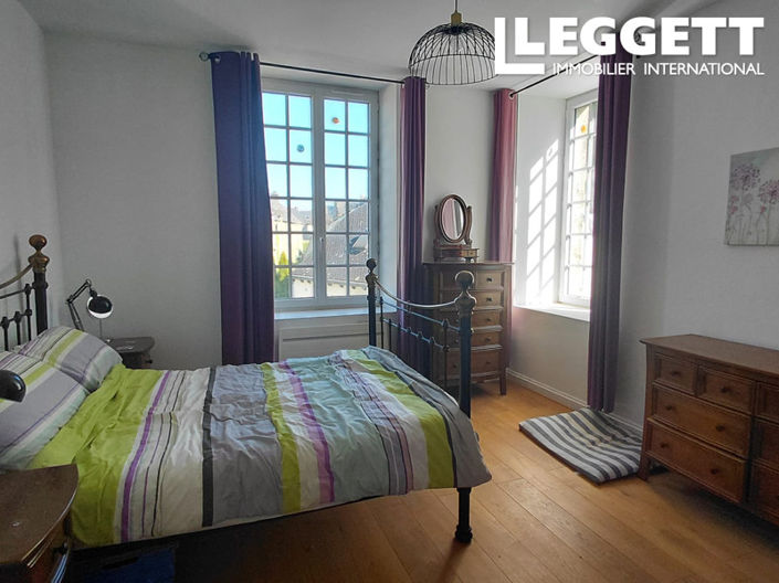 Image No.7-4 Bed House for sale