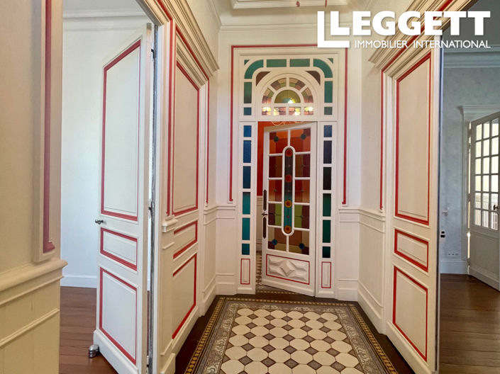 Image No.8-5 Bed House for sale