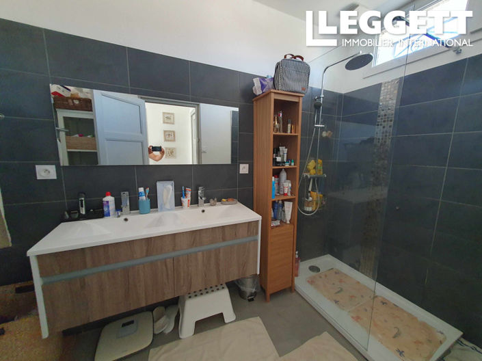 Image No.7-3 Bed House for sale