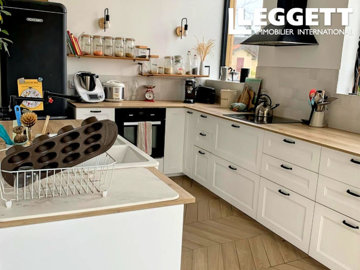 ahr0chm6ly9jzg4uagvzdglhlmltbw8vaw1hz2uvvevom