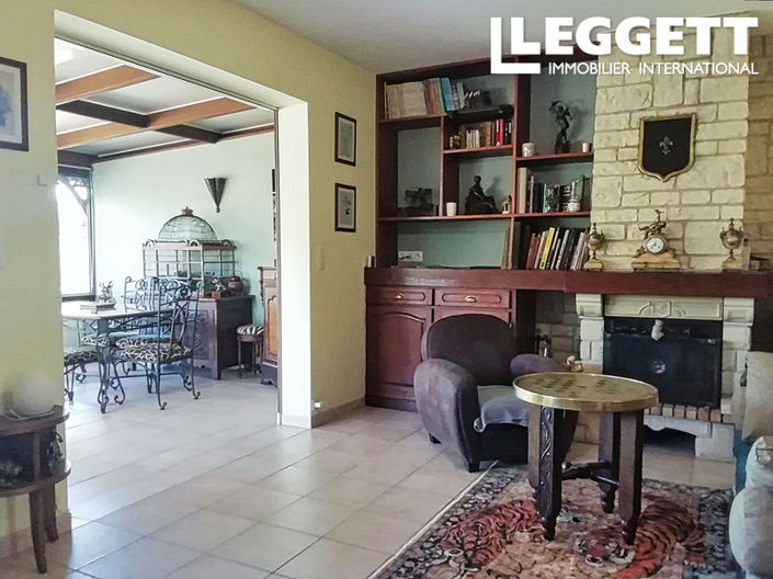 Image No.9-3 Bed House for sale