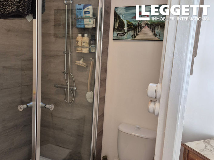 Image No.8-3 Bed House for sale