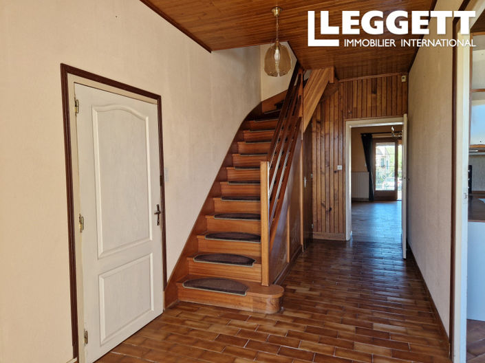 Image No.3-3 Bed House for sale