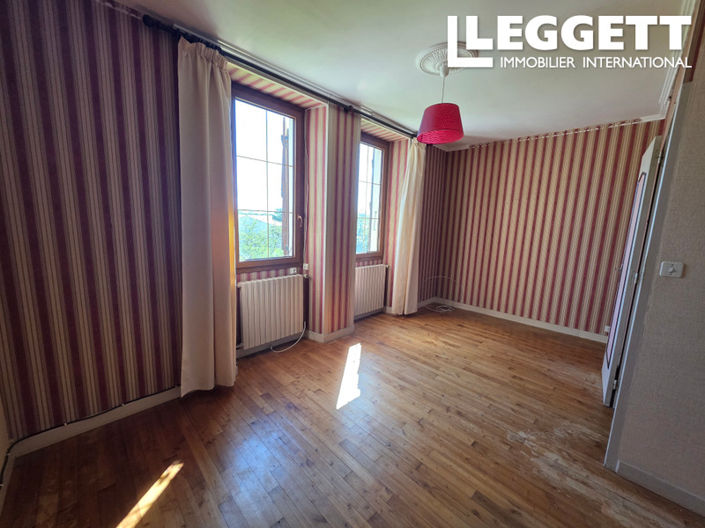 Image No.7-3 Bed House for sale