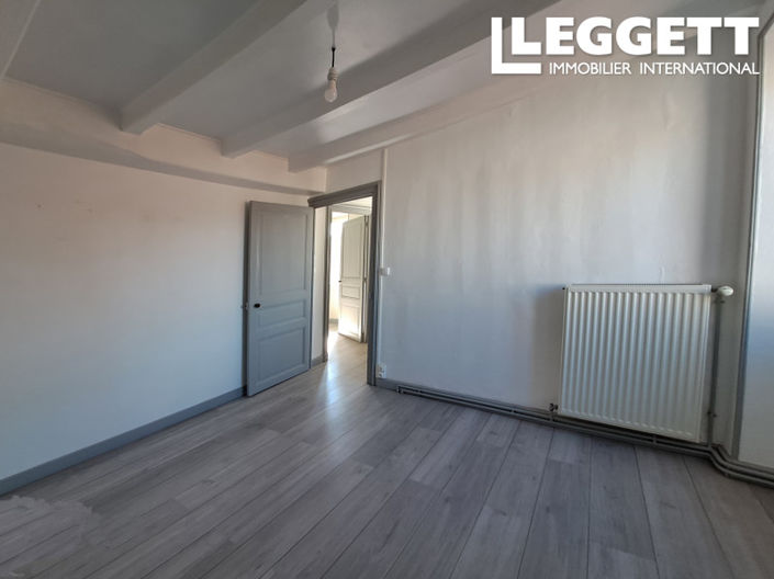 Image No.8-2 Bed House for sale