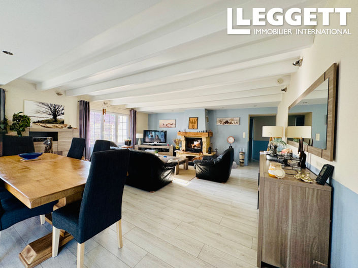 Image No.3-6 Bed House for sale