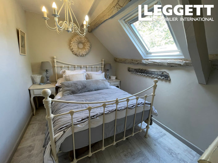 Image No.10-3 Bed House for sale