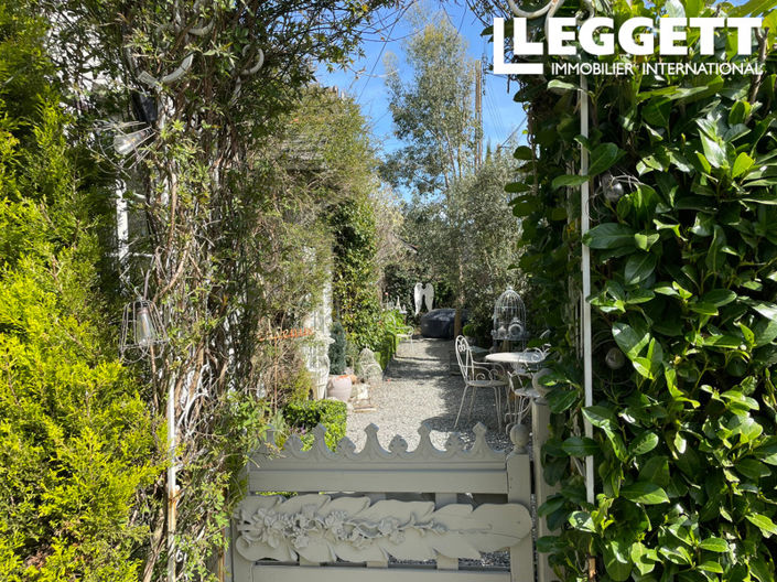 Image No.6-3 Bed House for sale