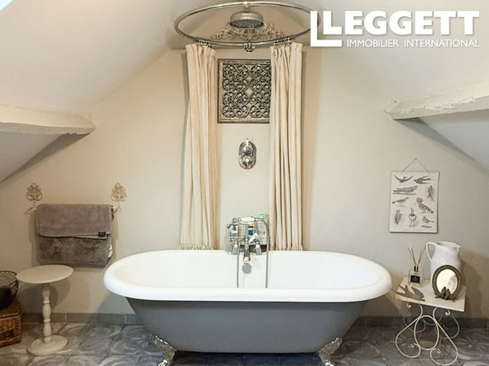 Image No.9-3 Bed House for sale