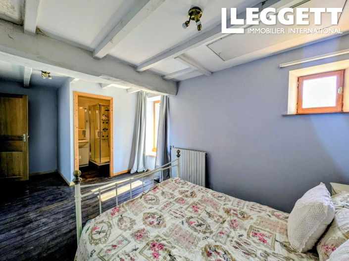 Image No.6-3 Bed House for sale