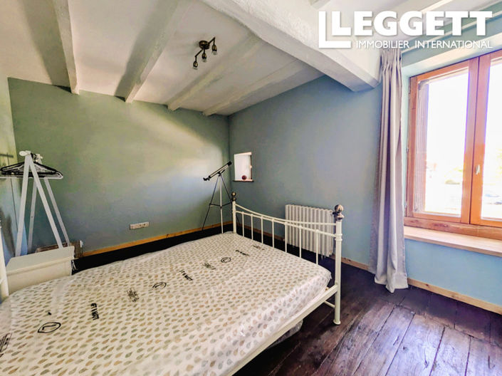 Image No.8-3 Bed House for sale