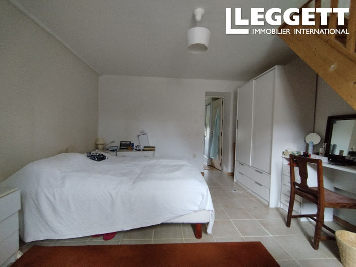 Image No.7-4 Bed House for sale