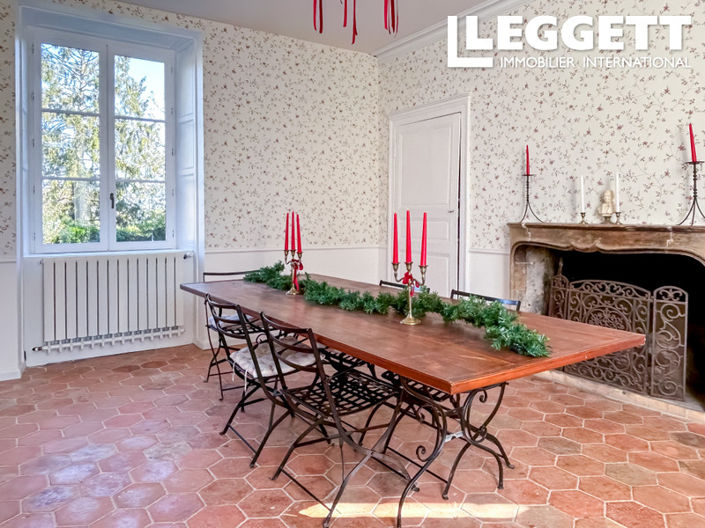 Image No.2-5 Bed House for sale
