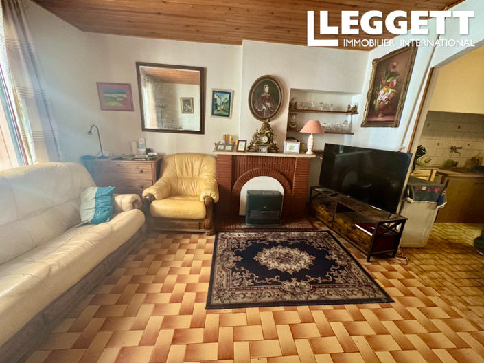 Image No.4-2 Bed House for sale