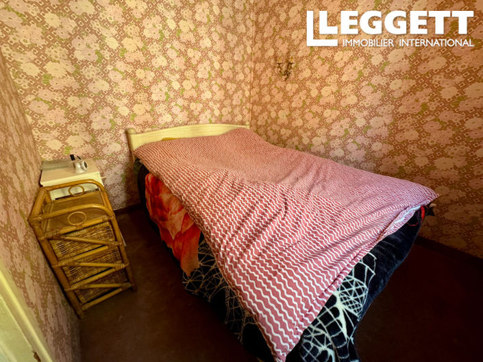 Image No.6-2 Bed House for sale