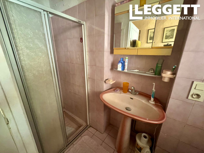 Image No.7-2 Bed House for sale