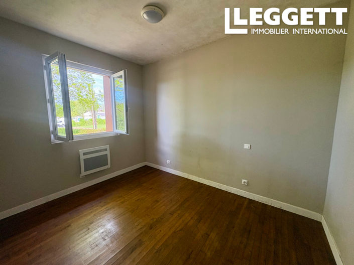 Image No.4-2 Bed House for sale