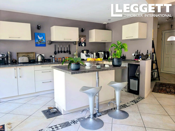 Image No.3-2 Bed House for sale