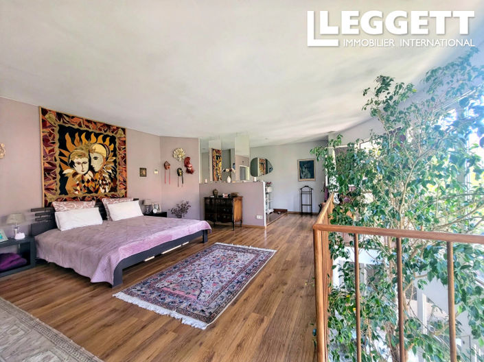 Image No.6-2 Bed House for sale