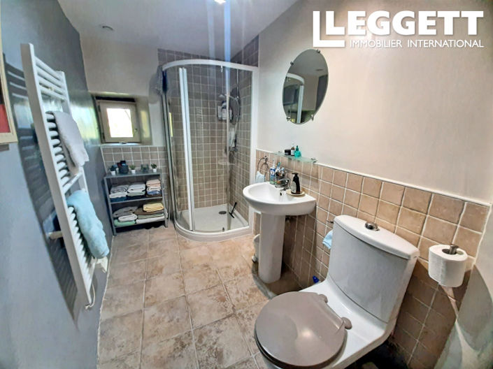 Image No.8-2 Bed House for sale