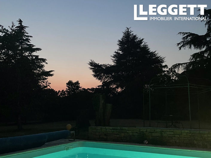 Image No.9-5 Bed House for sale