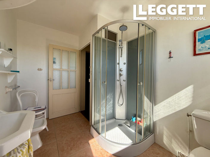 Image No.9-3 Bed House for sale