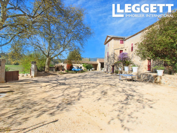 Image No.2-Châteaux de 8 chambres à vendre à Vallon-Pont-d'Arc