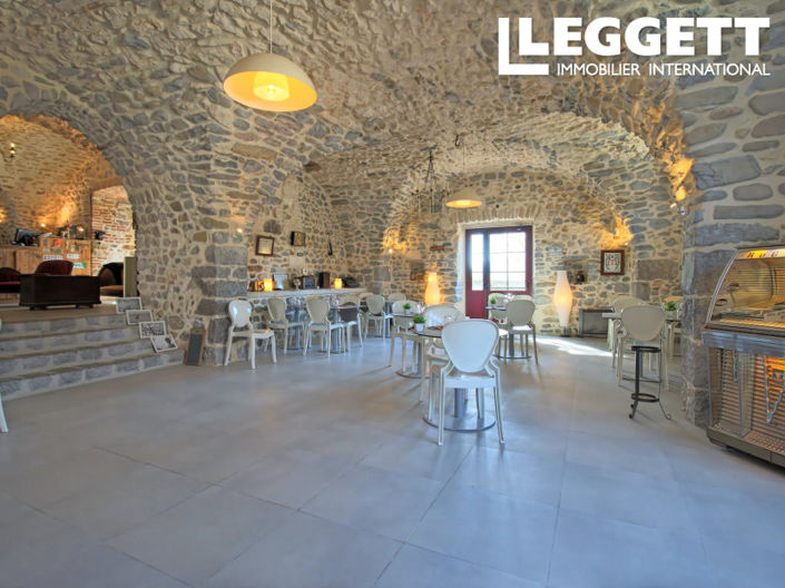 Image No.4-Châteaux de 8 chambres à vendre à Vallon-Pont-d'Arc