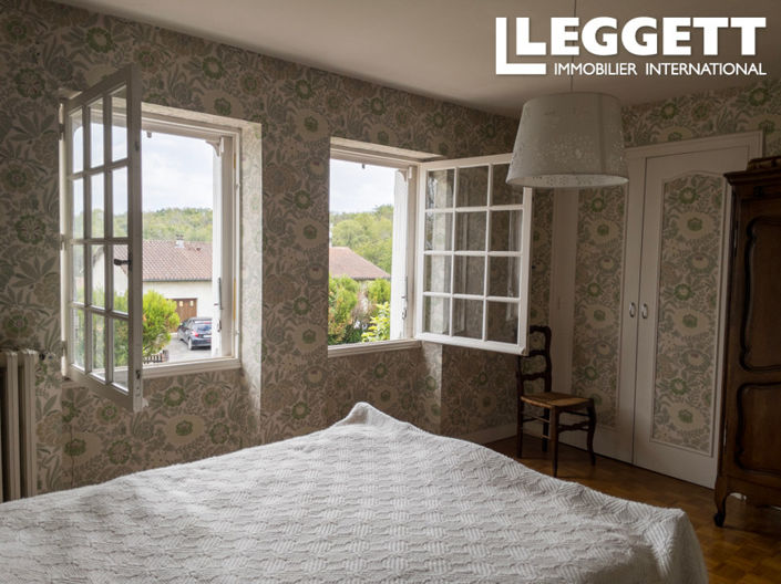 Image No.4-4 Bed House for sale