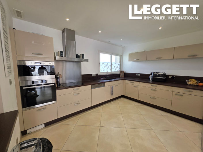 Image No.5-4 Bed House for sale