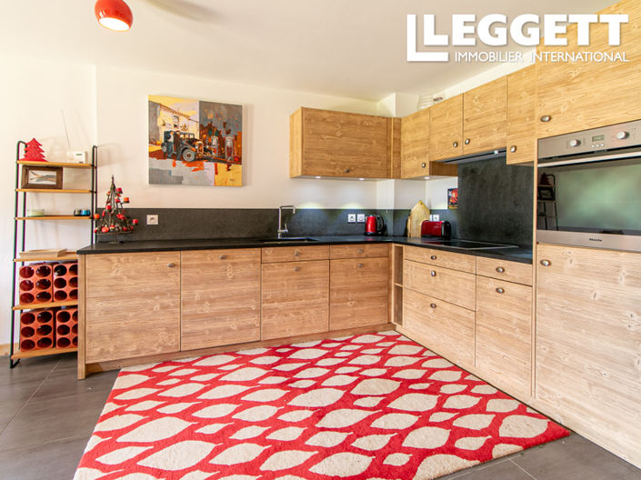 Image No.9-3 Bed Apartment for sale