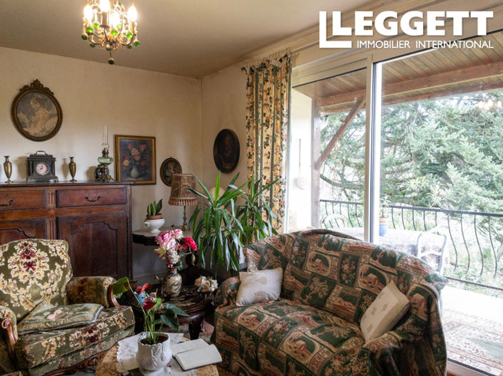 Image No.6-4 Bed House for sale