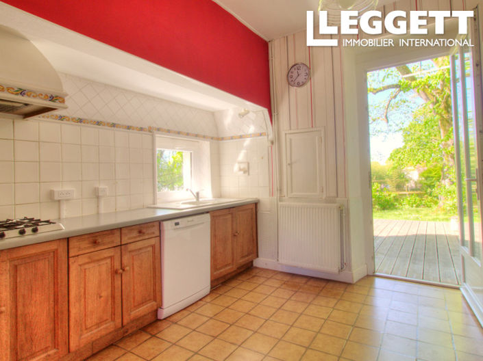 Image No.6-5 Bed House for sale