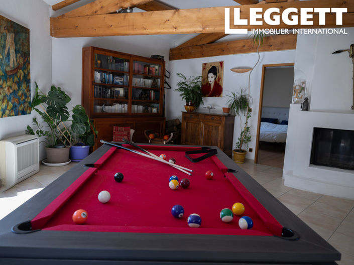 Image No.10-5 Bed House for sale