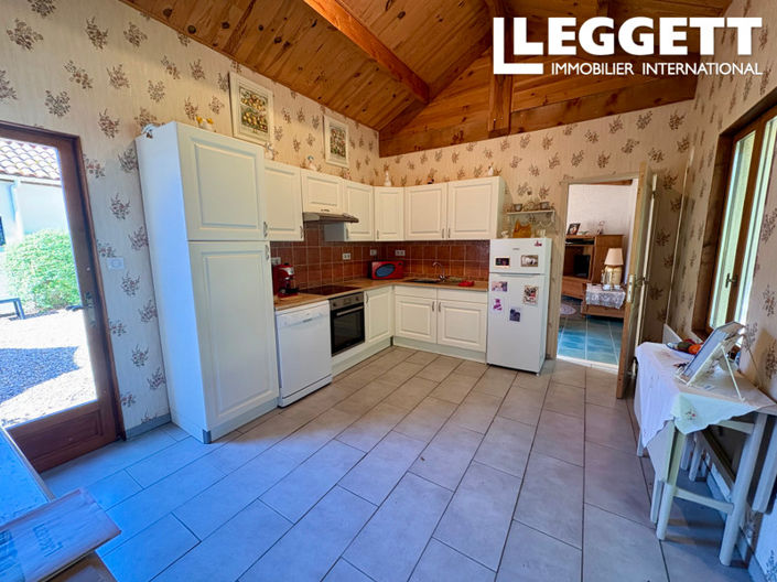 Image No.2-3 Bed House for sale