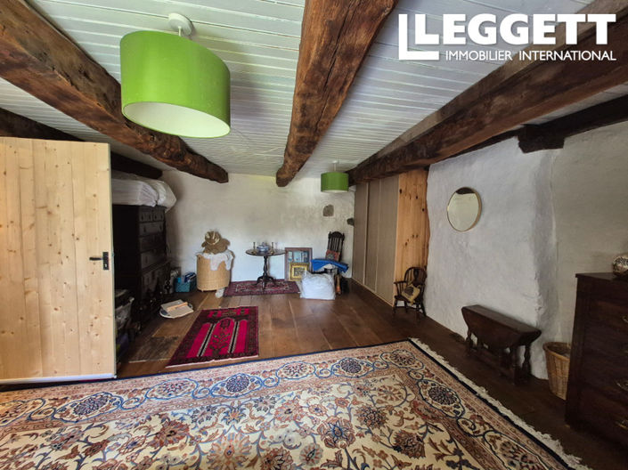 Image No.10-4 Bed House for sale