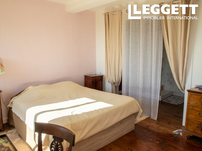 Image No.7-5 Bed House for sale