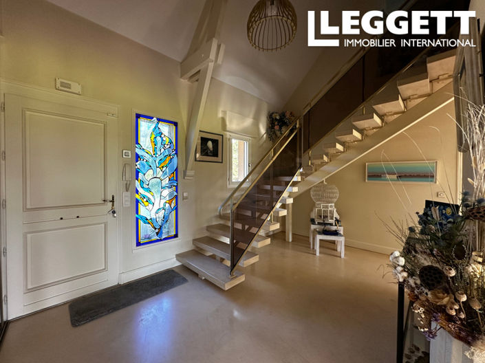 Image No.3-6 Bed House for sale