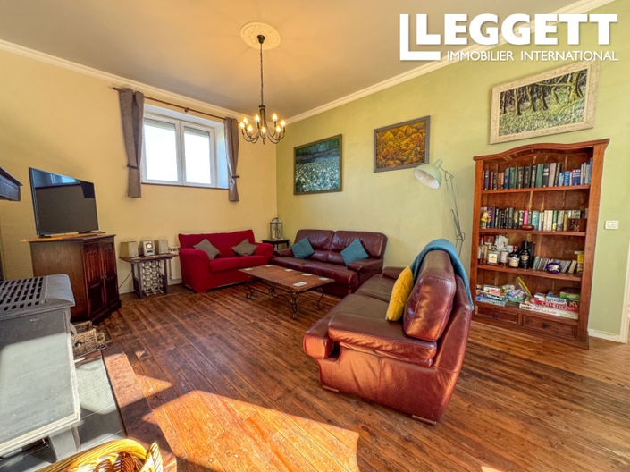 Image No.10-5 Bed House for sale