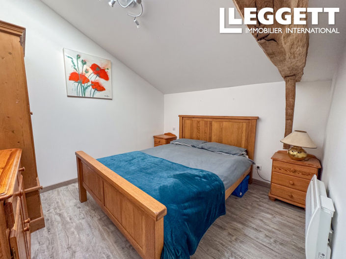 Image No.6-5 Bed House for sale