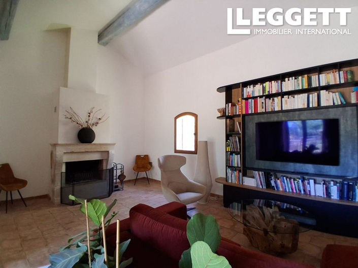 Image No.10-4 Bed House for sale